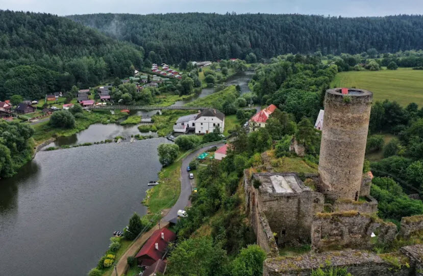 Zřícenina Hradu Dobronice, Czech Republic (Czechia)